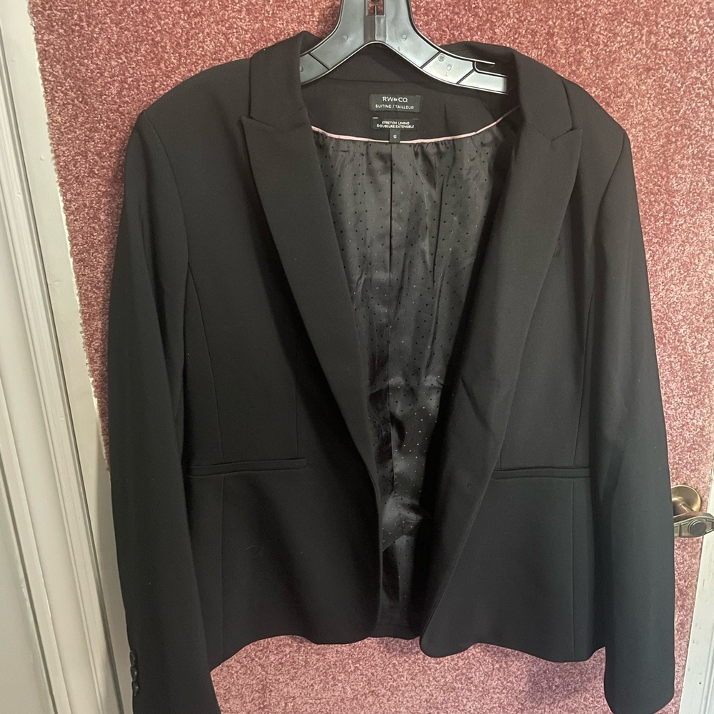 RW&CO. Elegant Black Women's Blazer